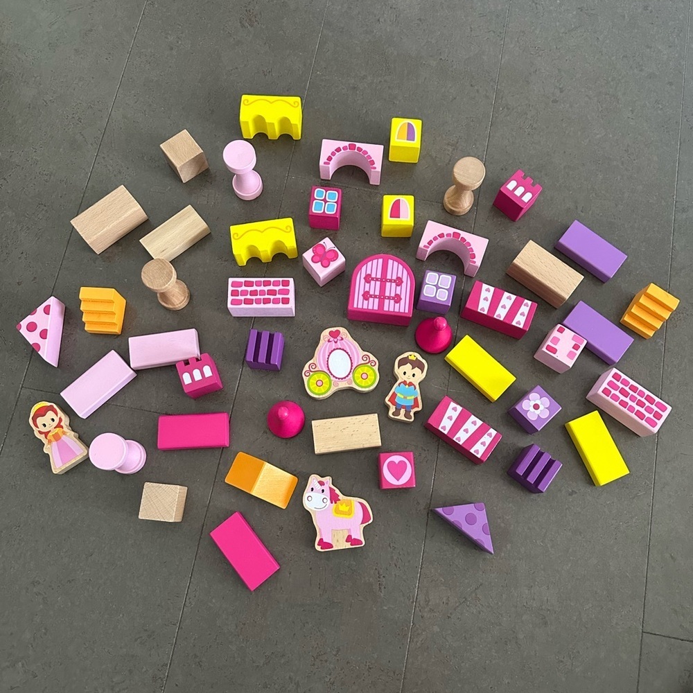 Fairy Tale Building Blocks - Picture 4 of 8